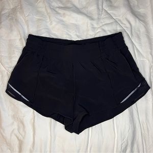 NWOT Lululemon black hotty hot shorts size 12